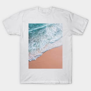 Wave in the beach T-Shirt